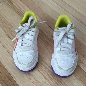 PUMA Carina Street Sneaker - Kids' size 11.5